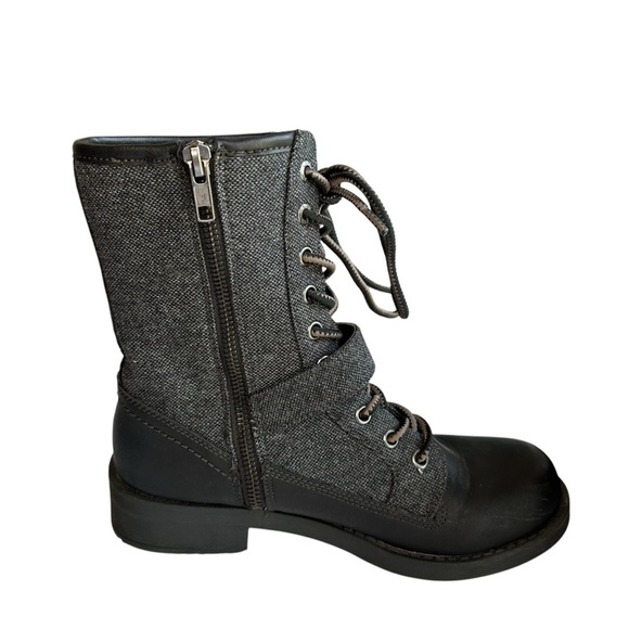 Levi’s Women’s Combat Boots – Size 7 – Excellent Condition - Picture 9 of 13